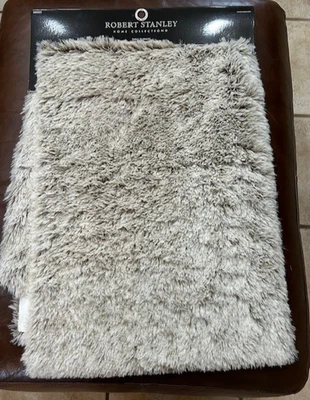 NWT Robert Stanley beige faux fur table runner 72" x 13" winter farmhouse lined - Image 1 of 4