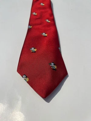 Corbata emblemática de club con escudo navideño de Mickey Mouse de colección de Disney Foto 1 de 4