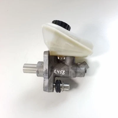 Mercedes-Benz CL C216 2007 Brake Master Cylinder A2214300002 Petrol 285kW EZE27537 - Image 1 of 3
