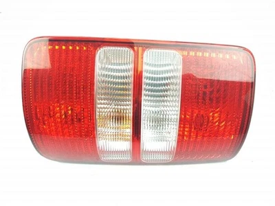 Volkswagen Caddy Maxi 2011 luz trasera panel lateral derecho furgoneta 2021001134 Foto 1 de 4