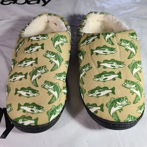 Bass Trout Print Fish Slippers Sz Med 9-10 Tan & Green See Measure for exact Sz - Picture 1 of 10