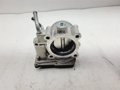 Hyundai Tucson 2014 2015 2016 2017 2,0 L carrocería de válvula de acelerador 35100-2E000 Foto 1 de 4