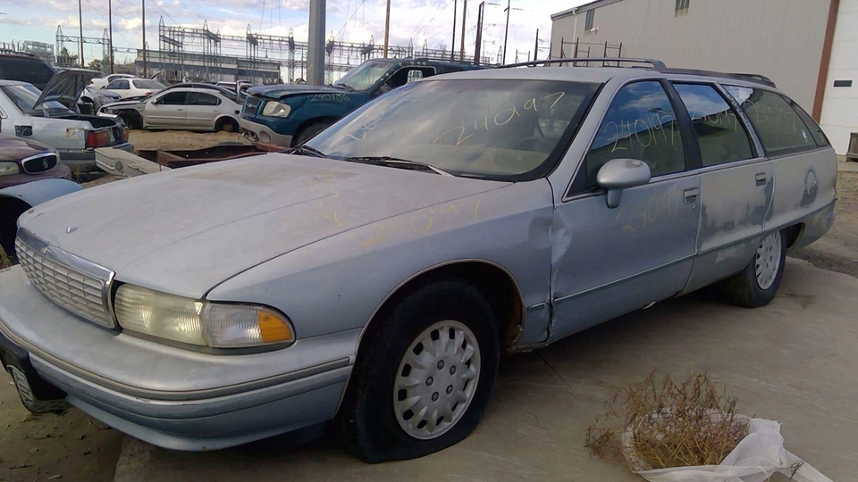 Chevy Caprice 1991 1992 bomba de combustible completa con unidad de envío nivel de gasolina OEM 5,0 L Foto 1 de 4