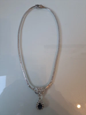 Collana Elegante, Argento 925 Con Pietre Tagliate - Immagine 1 di 4