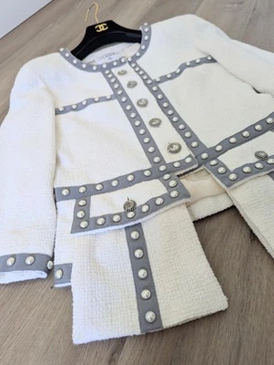 CHANEL Spring 2013 Documented Pearl Trim White Tweed CC Jacket FR36 - Image 1 of 4