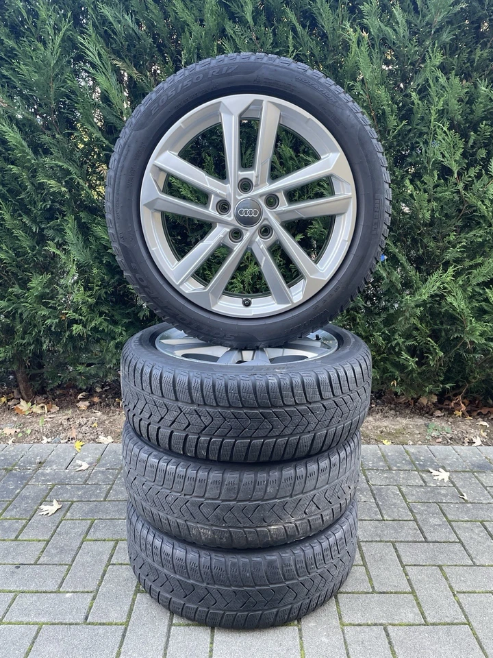 Original Audi A3 S3 8Y Winterräder Winterreifen 17 Zoll 8Y0601025L 205/50 R17 - Bild 1 von 4
