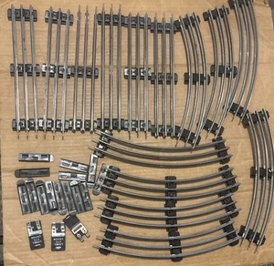 VINTAGE Hobby Metal LIONEL O GAUGE TRAIN 14 Tracks 8 CURVE 6 STRAIGHT Lot - Picture 1 of 8
