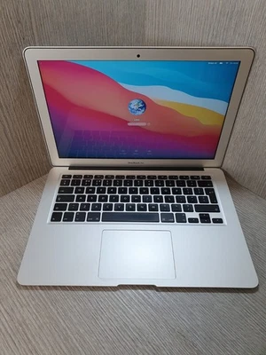 A1466 Apple MacBook Air 13.3" i5 @ 1.8GHz 8GB RAM 128GB SSD 2017 Grade C EF3110 - Image 1 of 4