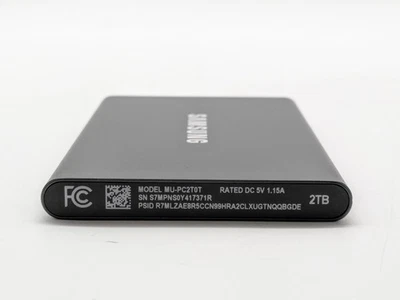 SSD externo portátil Samsung T7 2 TB 1050 MB/s Foto 1 de 4
