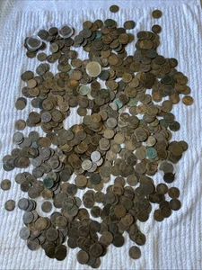 Huge 8 KG Victoria Penny Coins Bun Head Low Grade Victorian Job Lot Bulk - Imagen 1 de 21