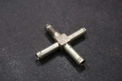 Camiseta Piper Seneca Beechcraft Baron De-Ice encaixe 4 vias 1K38-10-8-8-8 - Imagem 1 de 4