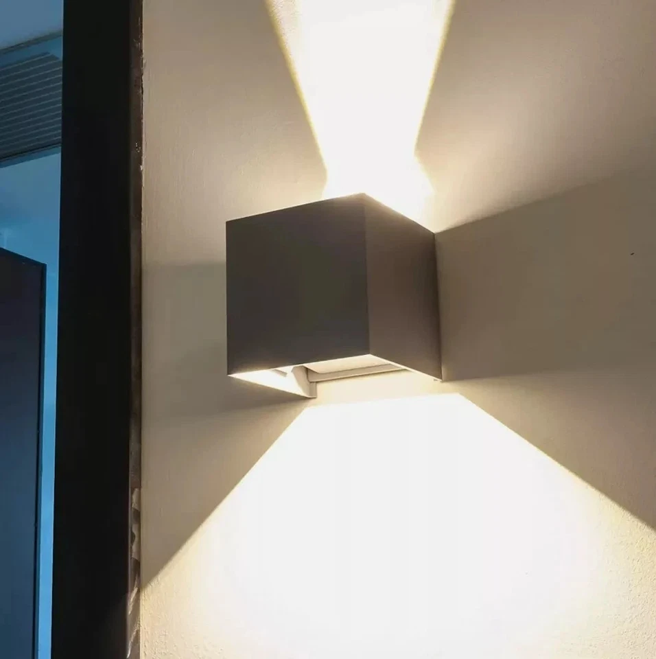 Applique cubo   LED 12W faro faretto lampada da parete doppia luce muro ip65 - Immagine 1 di 1