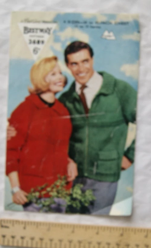 Vintage: Bestway 3689 his & hers lumber jacket raglan, chunky, 34-42 inch chest - Image 1 of 1