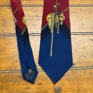 Corbata de seda Boelder Milwaukee Frank Lloyd Wright May Basket Liberty Magazine 1926 - Imagen 1 de 6