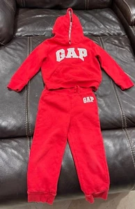 Gap kids sweatshirt size 5 and matching pants size 4, girls or boys, red color - Picture 1 of 1