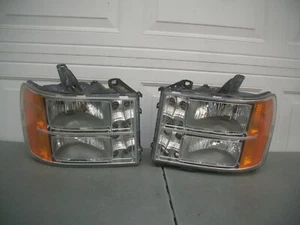 GMC SIERRA 1500 2500 3500 07 08 09 10 11 12 13 14 HEADLIGHT OEM RH & LH HALOGEN - Bild 1 von 2