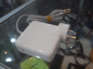 60w Ac Adapter Charger L Tip For Apple Macbook Pro 13. Model AE60 - Picture 1 of 10