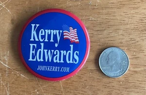 Prendedor de botón oficial de la campaña del presidente 2004 John Kerry John Edwards - Imagen 1 de 2