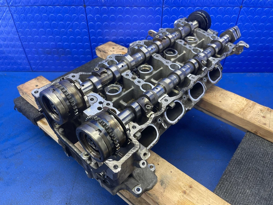 Mercedes-Benz S550 2014 2015 2016 2017 OEM 4,6 L lado derecho motor culata Foto 1 de 4