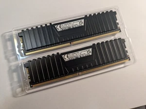 CORSAIR VENGEANCE LPX 16GB (2x8GB) DIMM 3200MHz DDR4 CL 16. - Photo 1/9