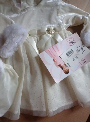 Nuevo con etiquetas Vestido de Vacaciones Bonnie Baby Blanco Bebé Niñas 3-6 Mos Brillos Foto 1 de 4