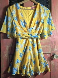 Lilly's Kloset gelb Blumen Strampler gefüttert Reißverschluss Taschen Damengröße Small - Bild 1 von 17