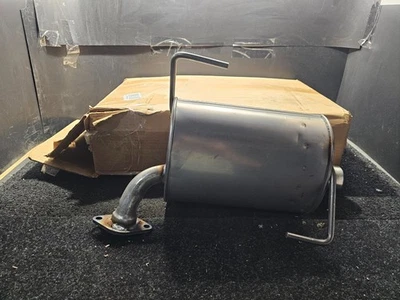 Silenciador de escape Walker 21904-Flujo silencioso SS ajuste directo se adapta a Subaru Forester 14-18 Foto 1 de 4