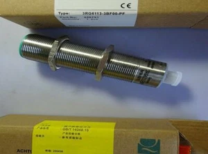 3RG6113-3BF00-PF New  Ultrasound Sensor Switch - Picture 1 of 2