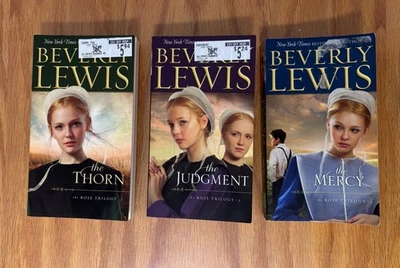 Complete the Rose Trilogy by Beverly Lewis - 3 small paperbacks - Free Shipping Foto 1 de 4