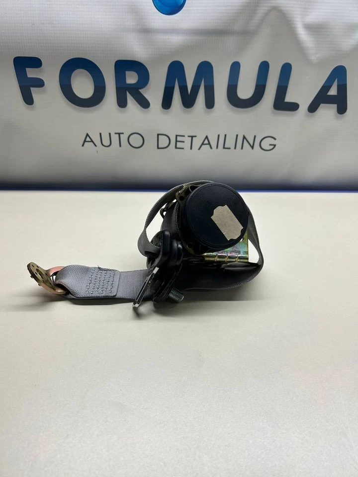 98-03 Cinturón de seguridad trasero izquierdo o derecho mercedes w208 clk320 clk55 gris fabricante de equipos originales Foto 1 de 4