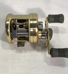 VTG Shimano Calcutta 151 LH Baitcasting Reel - Picture 1 of 8