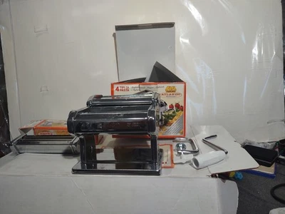 New Open Box Marcato Atlas 150 Pasta Maker& Capellini Made in Italy - Image 1 of 4