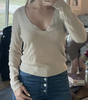 Allude 100% Cashmere Sweater Women’s Small Beige V-Neck Long Sleeve Luxury Knit - Imagem 1 de 4