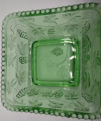 Imperial Beaded-Green- Square Sauce Tray - Image 1 of 3