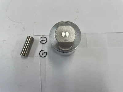 HONDA  ATC 70 TRX 70  PISTON / WRIST PIN / CLIPS  .75 MM OS 47.75 NOS - Image 1 of 4