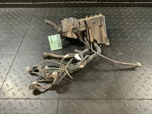 00-03 Lexus ES300 Engine Fuse Box 3L V6 AT (w/Xenon HID headlights) - Picture 1 of 5