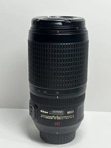 Nikon Nikkor AF-S 70-300mm f4.5-5.6 G ED VR IF Lens AFS - Read Description - Picture 1 of 8