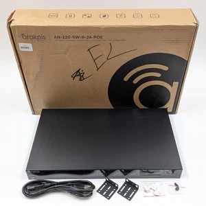 Araknis 24-Port Managed PoE Gigabit Switch Layer 2 (AN-220-SW-R-24-POE) Black - Picture 1 of 10