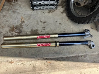 13-14 KAWASAKI KX450F OEM HORQUILLAS SUSPENSIÓN DELANTERA DERECHA IZQUIERDA SHOWA AMORTIGUADORES 054 Foto 1 de 4