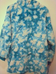 Cat & Jack Sleepwear Fleece Pullover Hoodie/Robe/Loungewear Blue Tie Dye L/XL - Picture 1 of 5