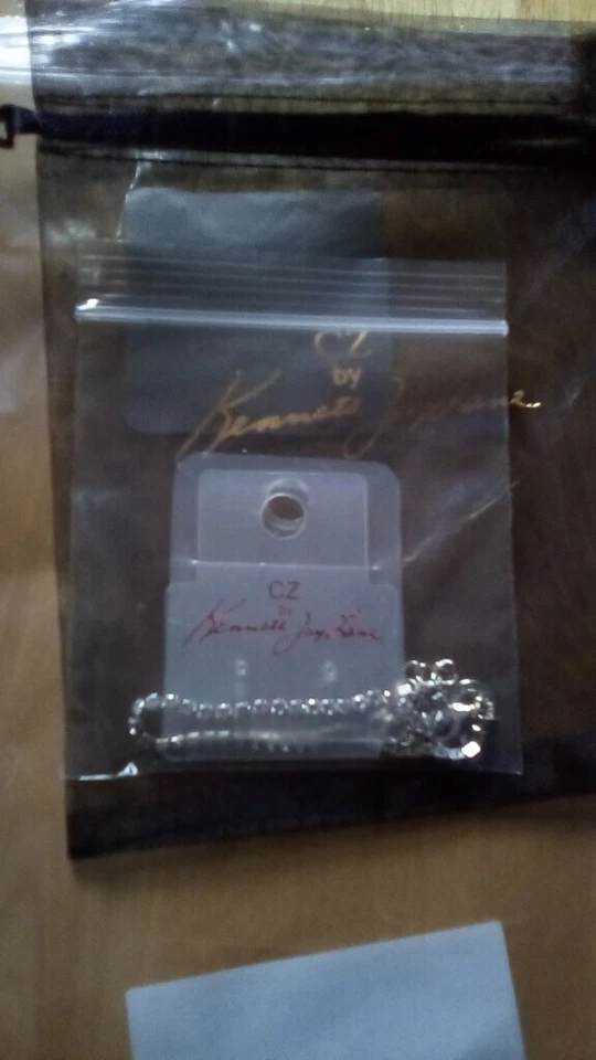 Kenneth Jay Lane Delicado Brazalete Tenis Tono Plata Circonita Piedras Redondas Nuevo Foto 1 de 1