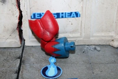 Marvel Legends Giant Man BAF bíceps izquierdo Toybiz 2006 exclusivo de Walmart  Foto 1 de 3