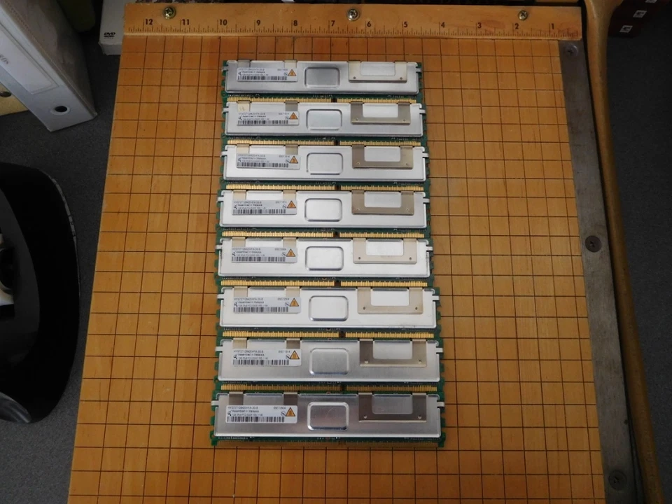 Qimonda HYS72T256920HFA-3S-B 8GB (8x1GB) RAM B5E7904 - Image 1 of 1
