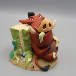 Figura PVC Disney Rey León Pumba comiendo gusanos Lil Classics - Imagen 1 de 5