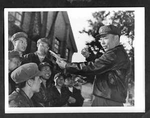 8"" Orig. Foto de prensa de China EPL piloto avión modelo ejército chino Xinhua Noticias - Imagen 1 de 1