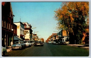 Main Street, Gravenhurst Muskoka Ontario, Vintage Postcard, Buick Roadmaster - Picture 1 of 2
