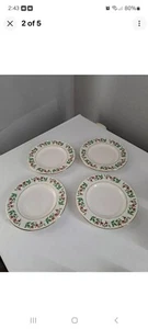 Set 4 Gibson Everyday Christmas Charm Holly Berry Bread Dessert Saucer Plates 6” - Picture 1 of 2