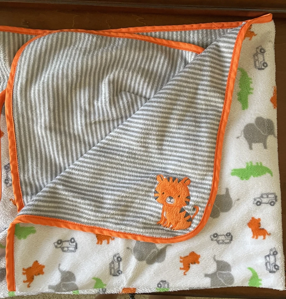 Carter's Just One You Lion сафари слон мягкое плюшевое одеяло оранжевая атласная отделка - Изображение 1 из 2