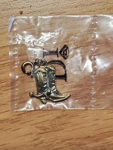 Cowboy Boots Diamonds International Gold Charm - Puerta Vallarta, Mexico NEW - Picture 1 of 3