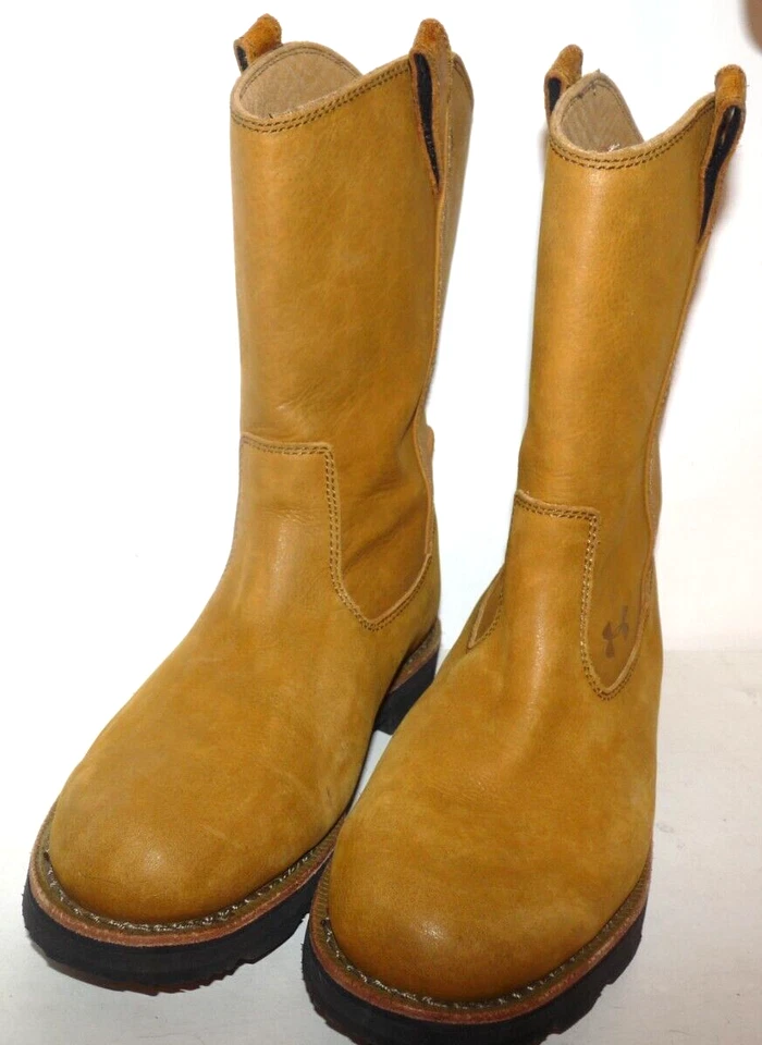 Under Armour Distressed Beige Leather Boots Excellent Sz 8 2013 1240094-253 - Image 1 of 4